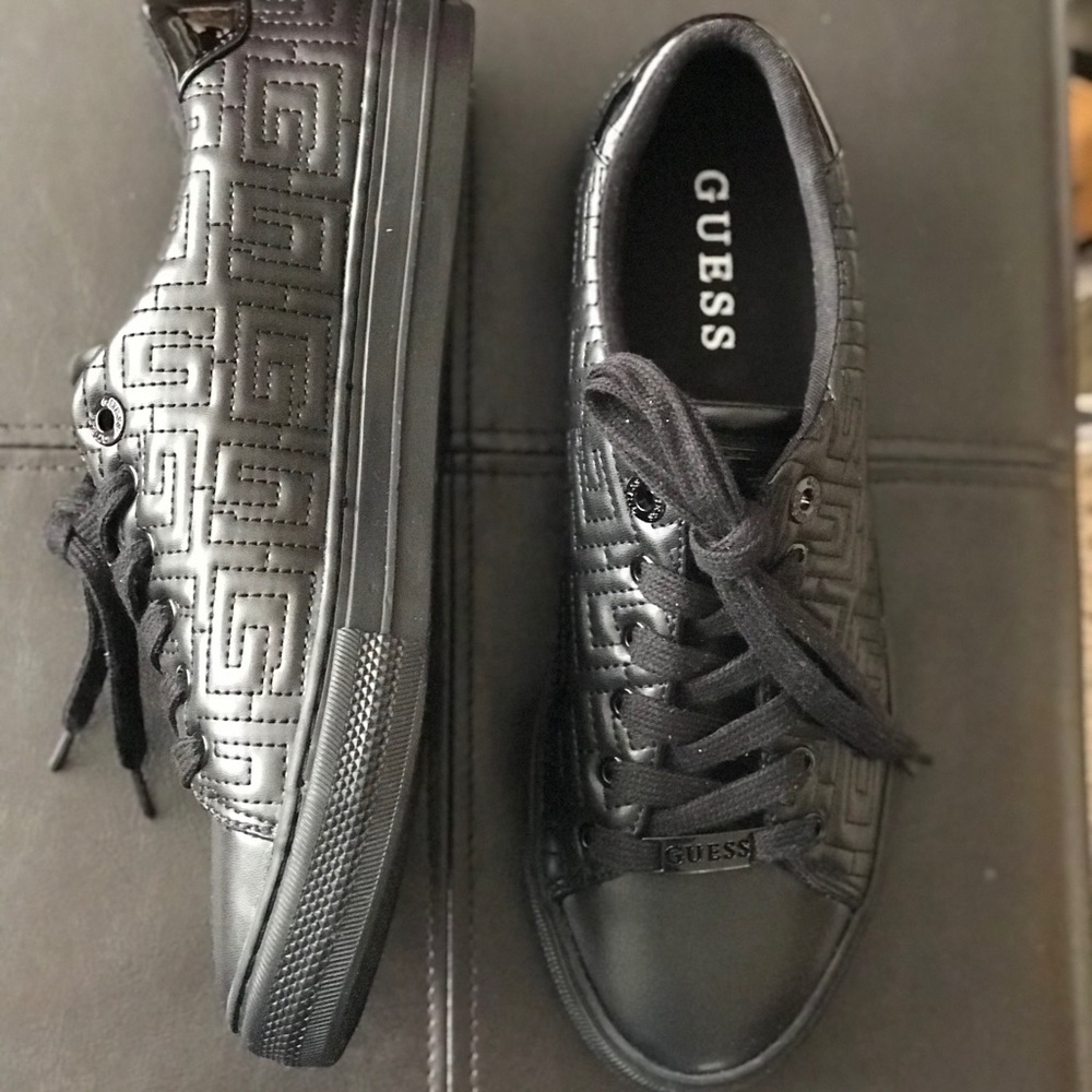 GUESS SHOES - Picture 2 of 5